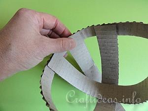 Corrugated Paper Easter Basket Tutorial 4