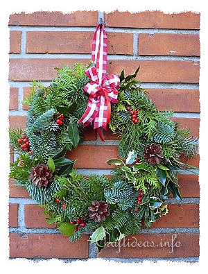 Natural Evergreen Wreath for Christmas 
