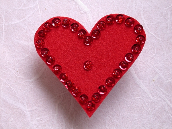 Craft for Valentine's Day - Felt Heart Pin