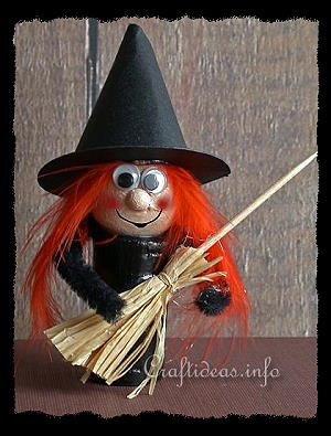 Halloween Craft - Wine Cork Witch 
