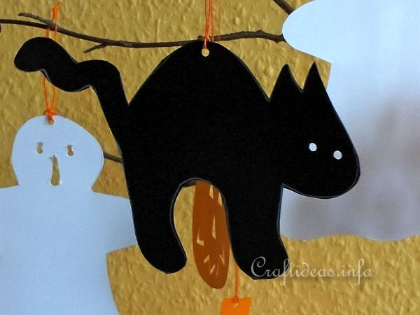 Paper Craft for Halloween - Halloween Cat, Pumpkin and Ghost Paper Figures - Black Cat