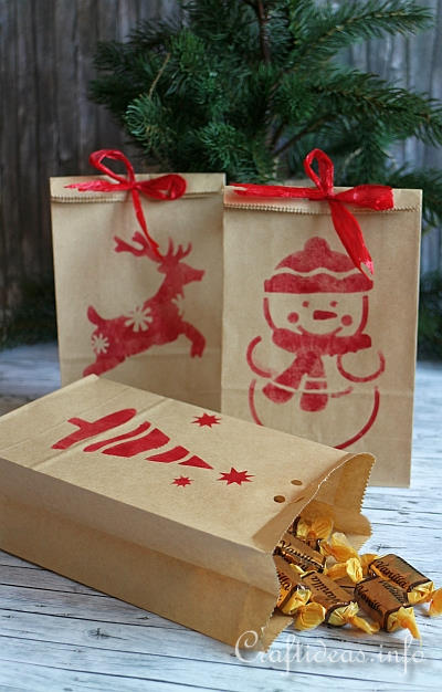 Stencilled Christmas Gift Bags 3