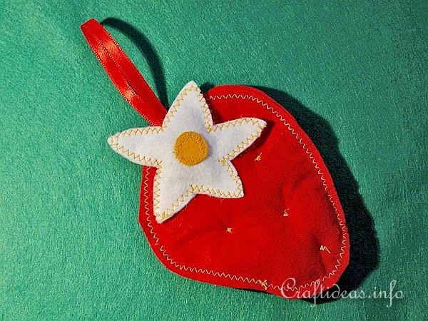 Textile Craft - Felt Strawberry Potpourri Holder