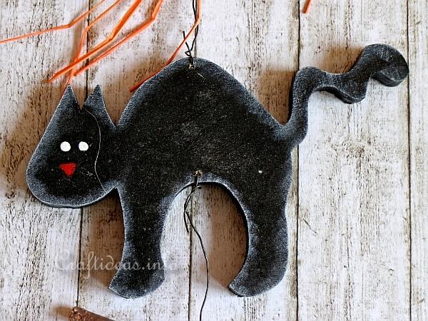 Wood Craft for Fall and Halloween - Black Cat and Pumpkin Garland 2