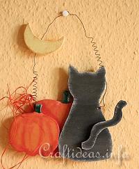 Wood Craft for Halloween - Wooden Cat Staring at the Moon