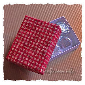 Christmas Fabric Craft - Fabric Covered Box to Use for a Gift 