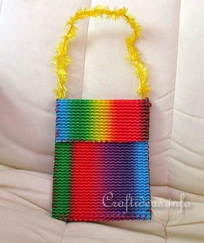 Girl's Craft - Hip Tote Bag Using Stretchy Corrugated Cardboard