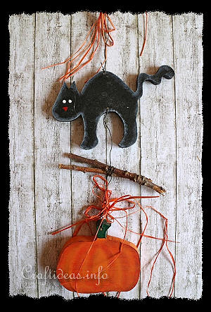 Wood Craft for Fall and Halloween - Black Cat and Pumpkin Garland 