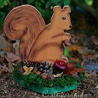 Wooden Squirrel Shelf Decoration