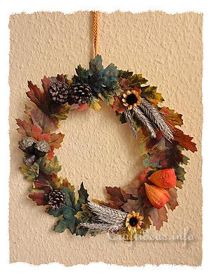 Autumn Crafts for Kids - Easy Wreath 