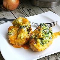 Broccoli and Cheese Stuffed Potatoes 