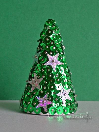 Christmas Craft for Kids - Christmas Tree with Sequins