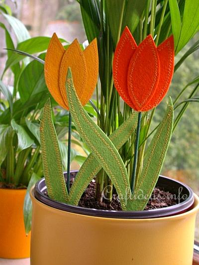Craft Ideas for Spring - Felt Tulips Plant Pokes