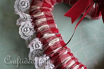 Fabric Country Heart Wreath -  Detail 1
