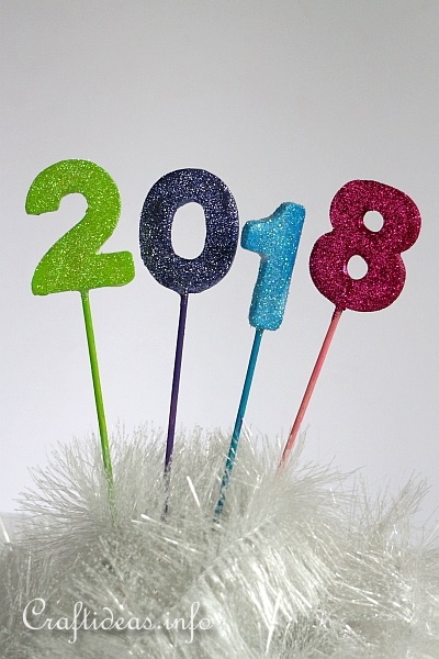Glittery 2018 New Year's Decoration