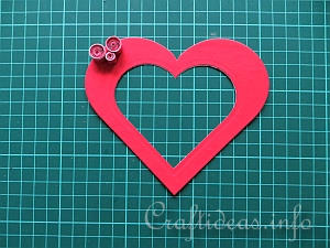 Quilled Paper Heart Decoration Tutorial 2