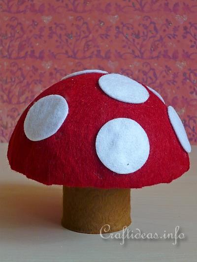 Recycling Craft for Fall - Felt Mushroom