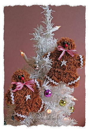 Soft and Fuzzy Gingerbread Man Ornaments 
