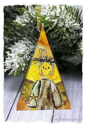 Upcycled Christmas Card Ornament