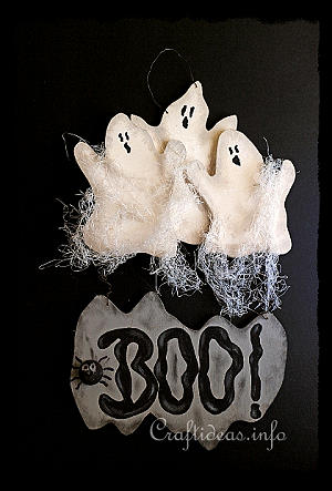 Wood Craft for Halloween - Wooden Ghosts Door Sign for Halloween 300